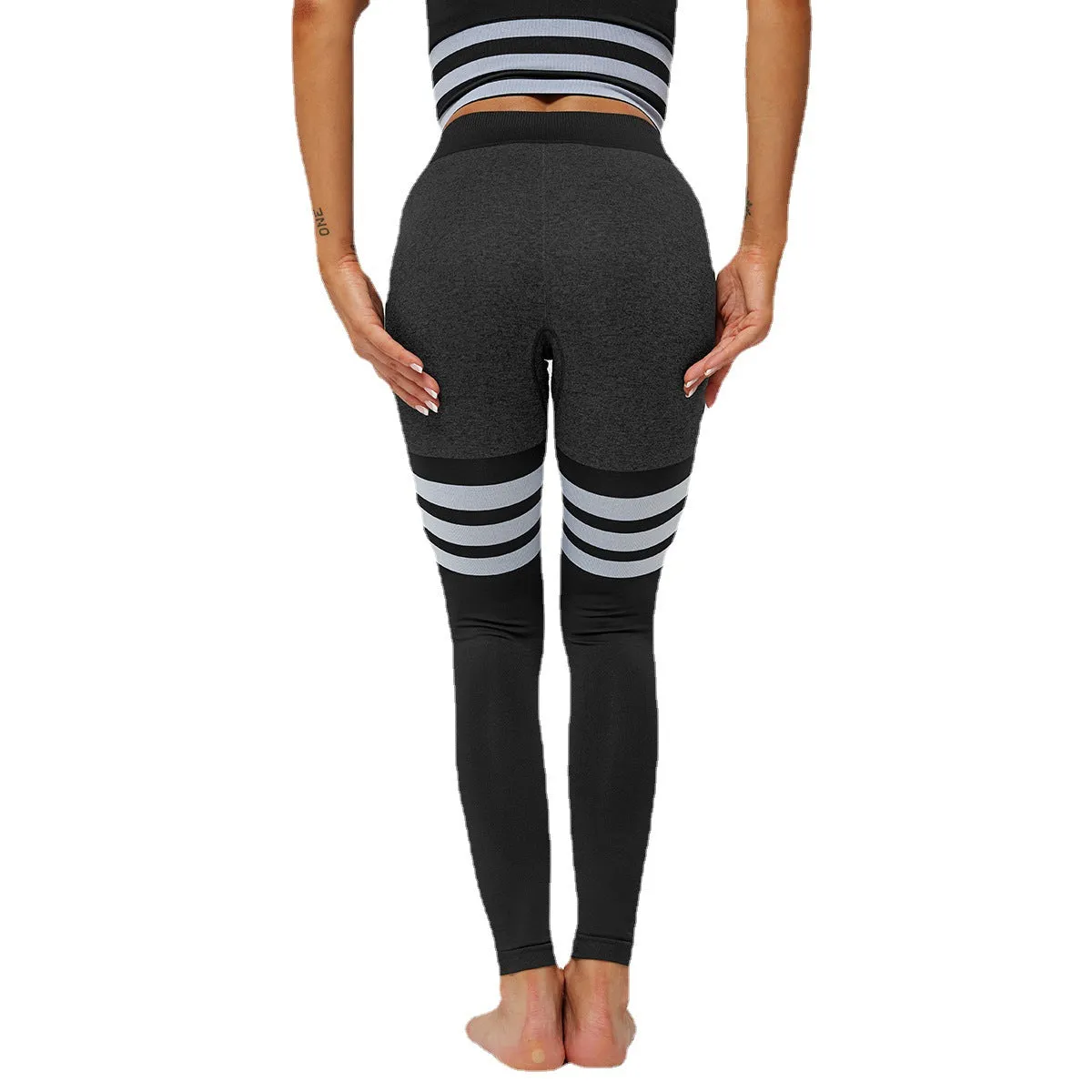 European and American Sexy Peach Hip High Waist Yoga Pants Women's Knitted Seamless and Breathable Striped Yoga Fitness Leggings