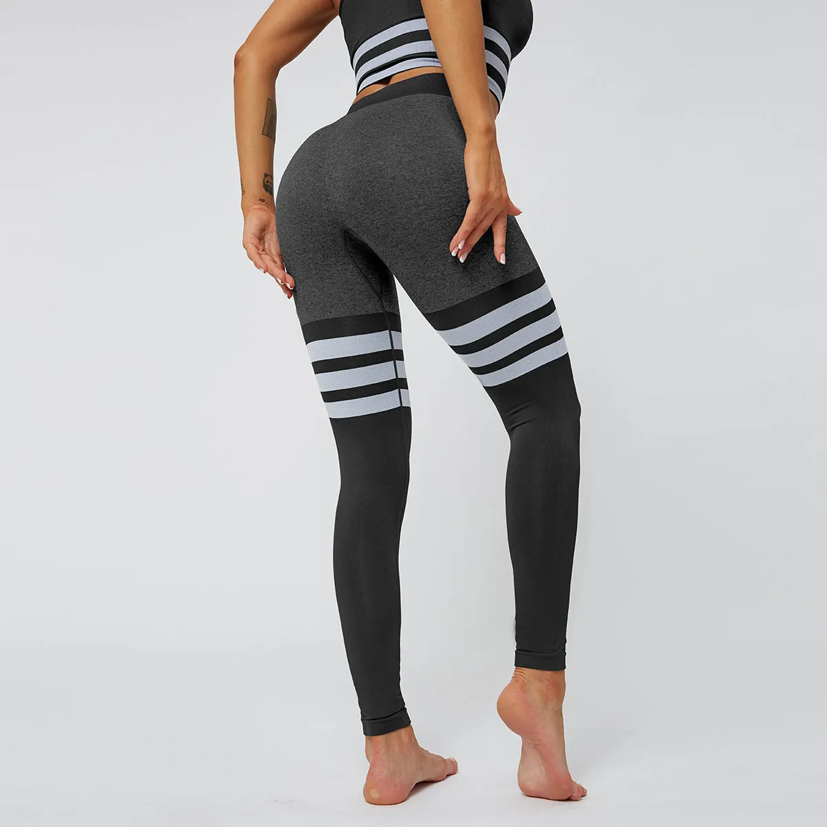 European and American Sexy Peach Hip High Waist Yoga Pants Women's Knitted Seamless and Breathable Striped Yoga Fitness Leggings